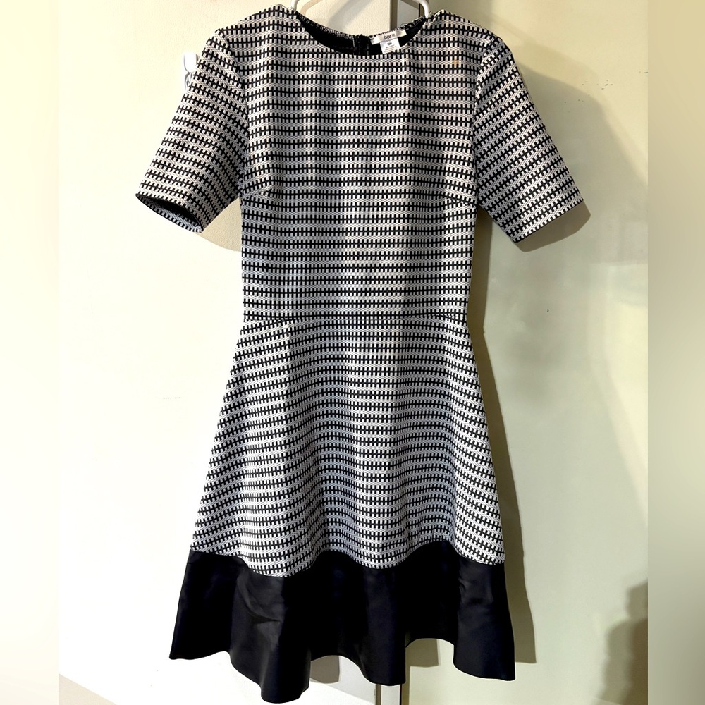 Fitted and fun Bar III party dress